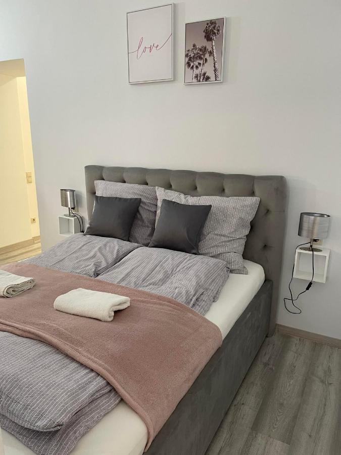 Eden City Home Дьор Екстериор снимка