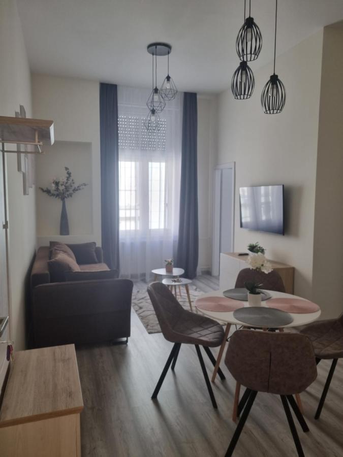 Eden City Home Дьор Екстериор снимка